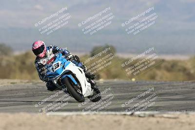 media/Dec-07-2025-CVMA (Sun) [[3e7d2de5dc]]/Race 8-Middleweight Shootout/